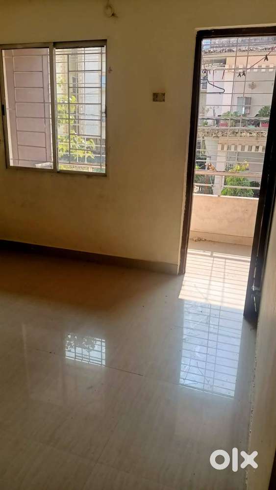 3 bhk flat available for sale in singh more