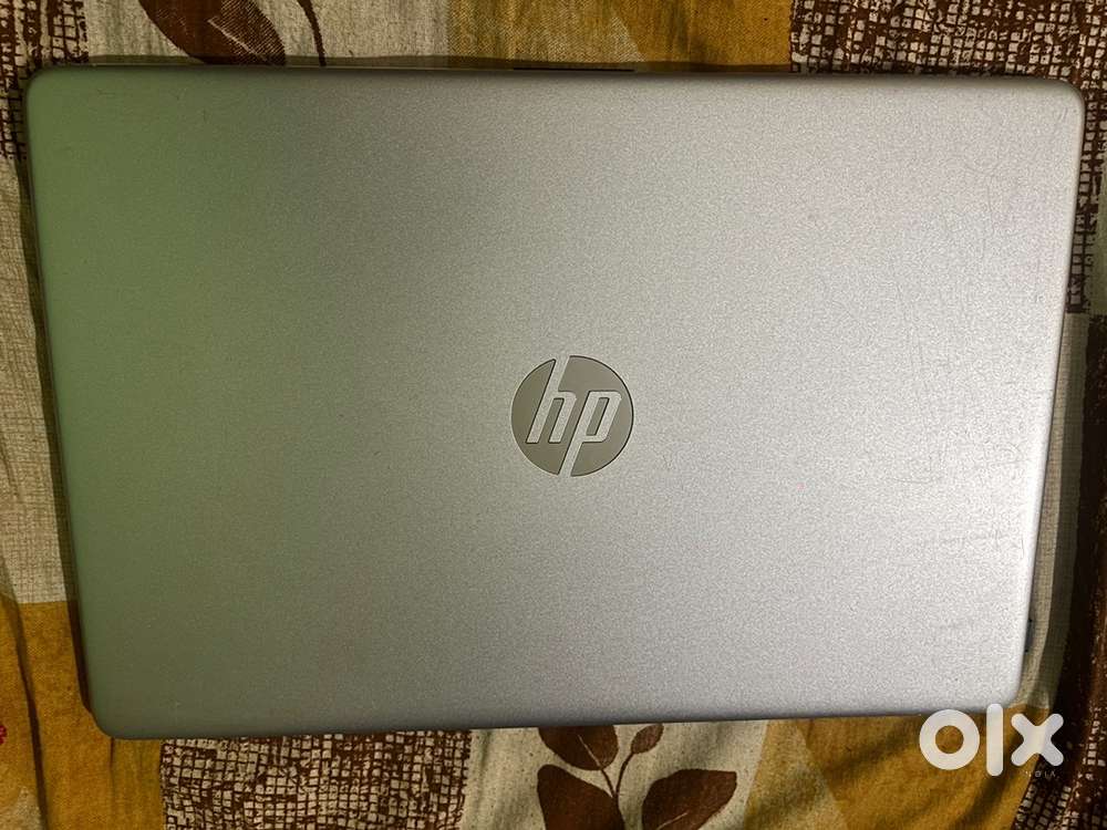 HP 15s AMD Ryzen 3 Quad Core 5300U