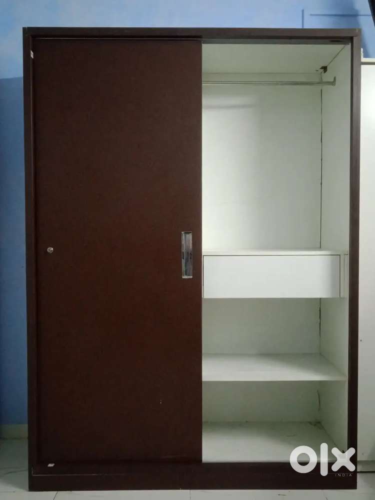 SLIDING WARDROBE