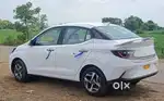 driver chahiye mujhe army officer ko lana le jana hai