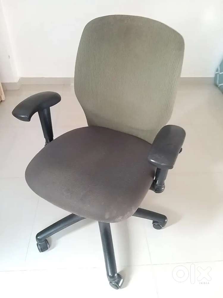 ઓફિસ ચેર હાઈડ્રોલિક