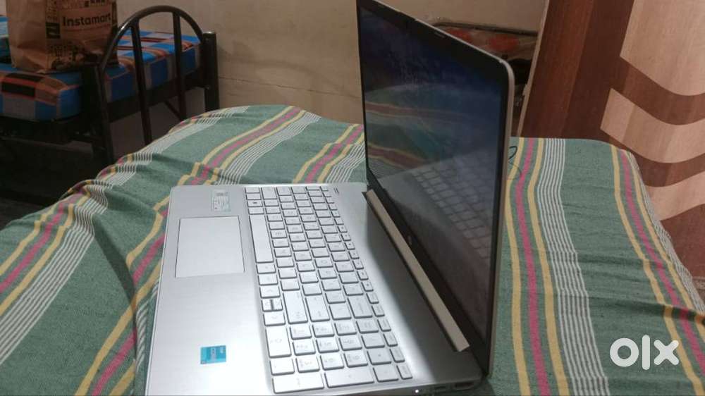 HP laptop with RAM 8GB,Storage 477gb,11th gen Intel ,core 83