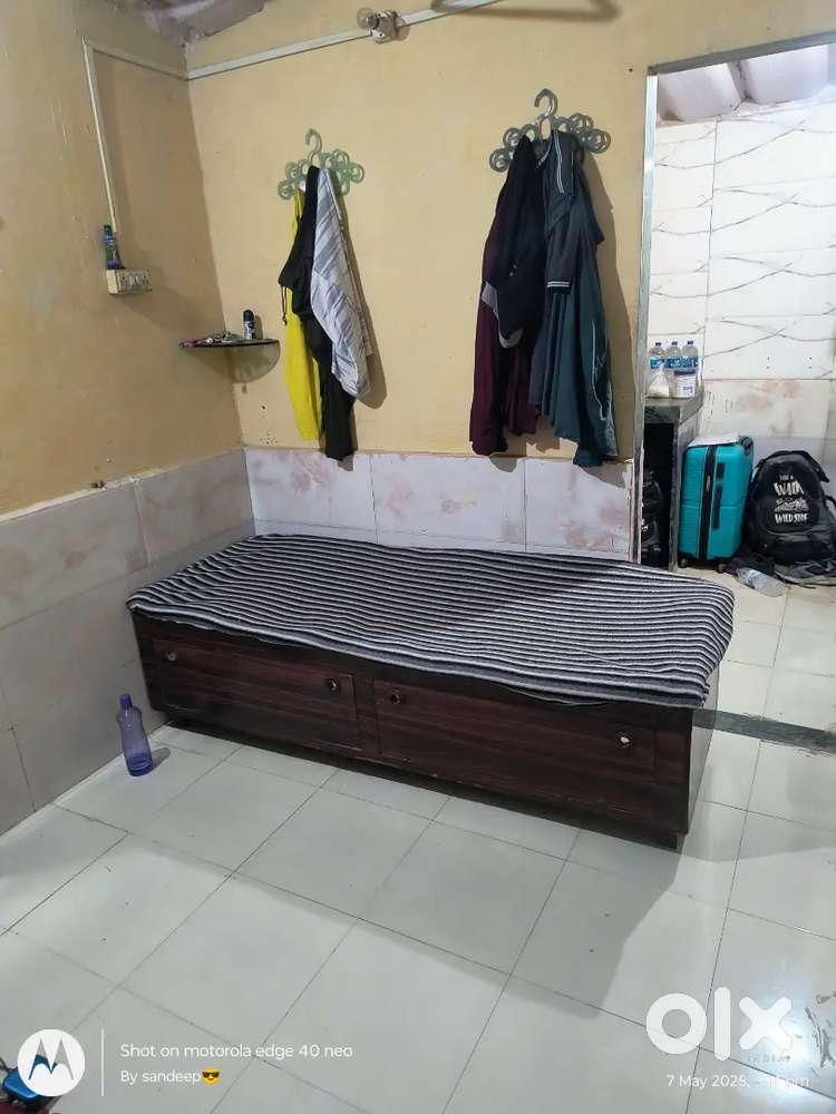 Boy Roommate required in my 1 Rk