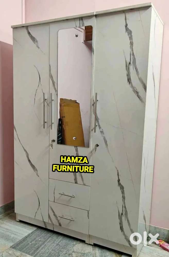 HAMZA FURNITURER New designer stylish look particle wood wardrobe