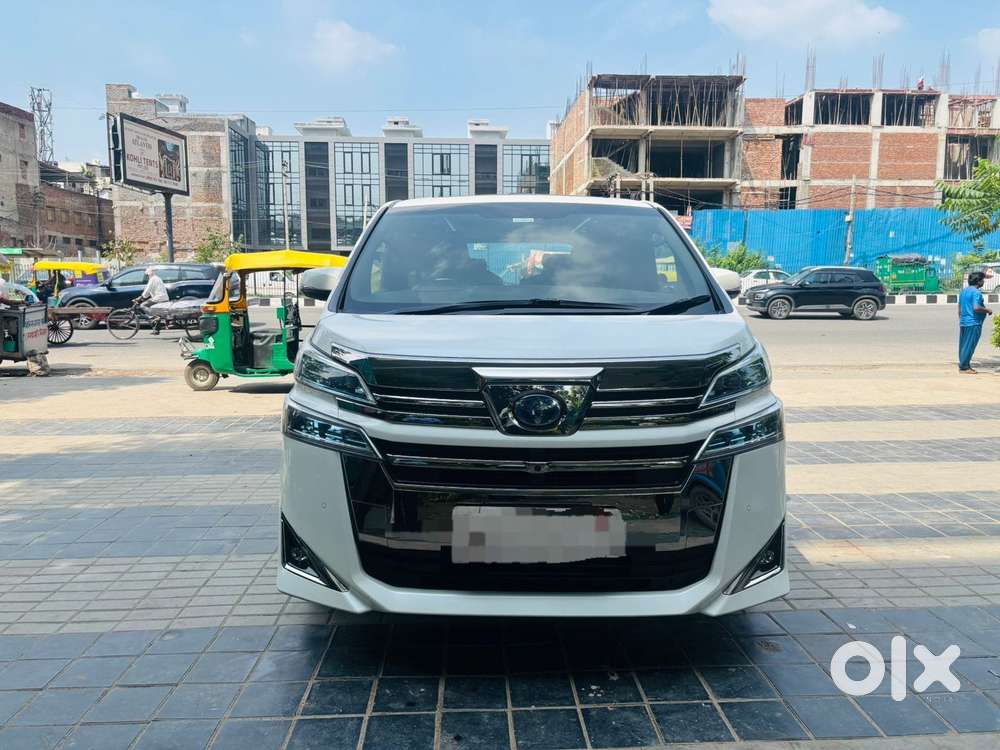 Toyota VELLFIRE 2.5 Executive Lounge, 2022, Petrol