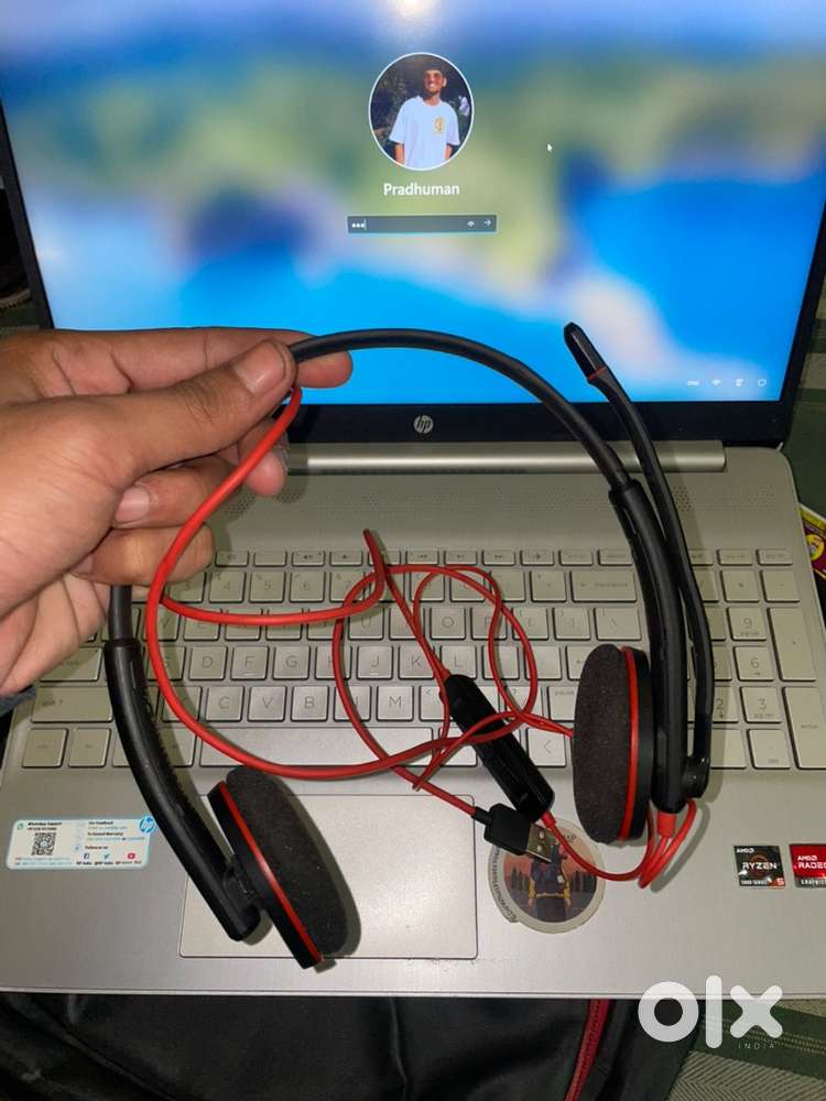 Poly Plantronics Redwire C3220 Wired Headphones On Ear With Mic. black