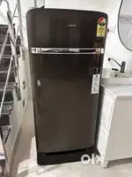 Samsung 4 year old 198L refrigerator