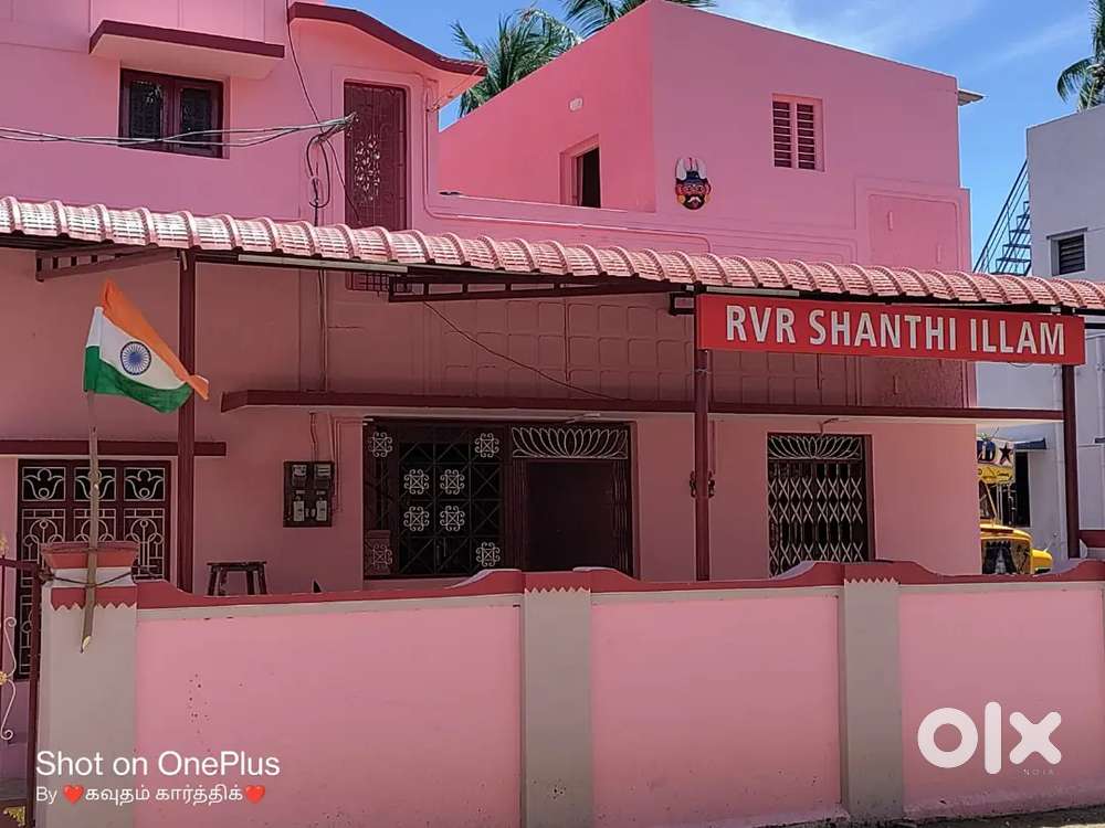 COMPACT HOUSE FOR RENT