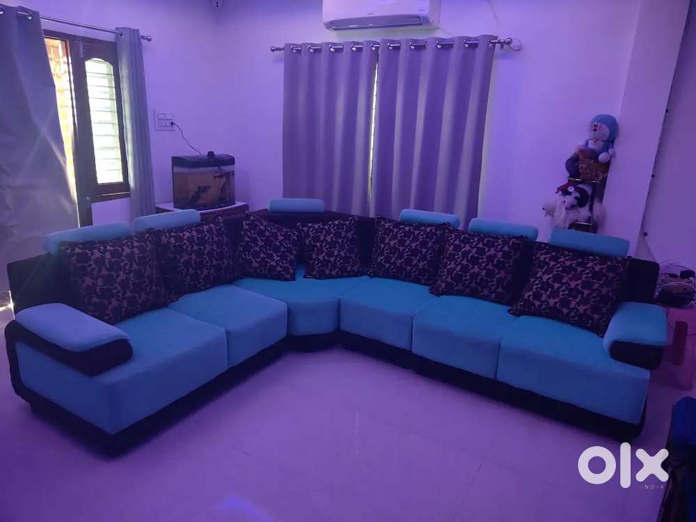 L-shape sofa for Sale
