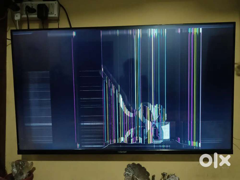 Clarion 42 Led Smart Tv