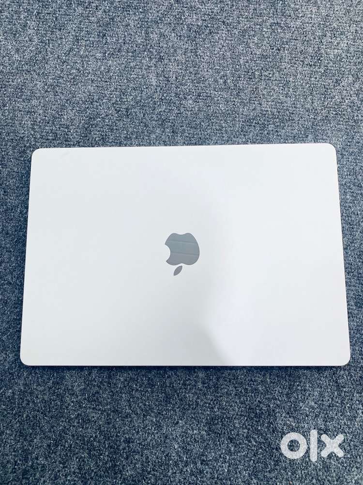 MacBook Air (15-inch, M2, 2023) 8/256 SSD
