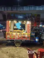 Ek dam new hai 2 mahine ka hai food van hai