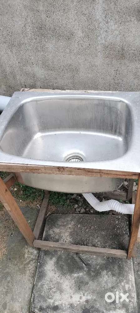 Hand wash bashing tub