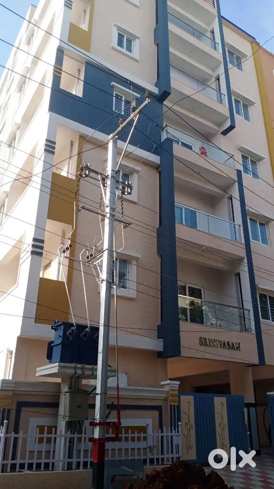 300 sq yd plot with G+5Floors building for sale in manikonda