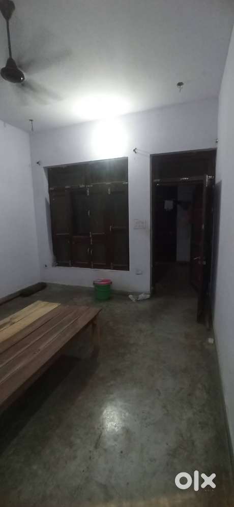 Single room available kitchen not available for further information co