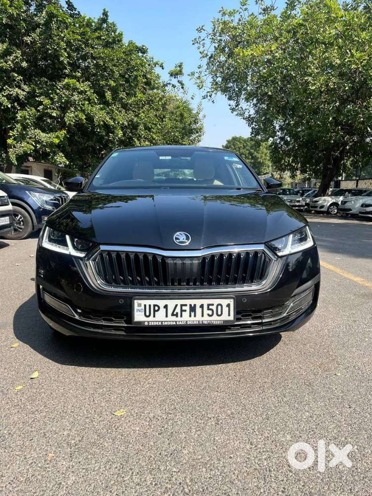 Skoda Octavia 1.8 TSI AT L K, 2023, Petrol