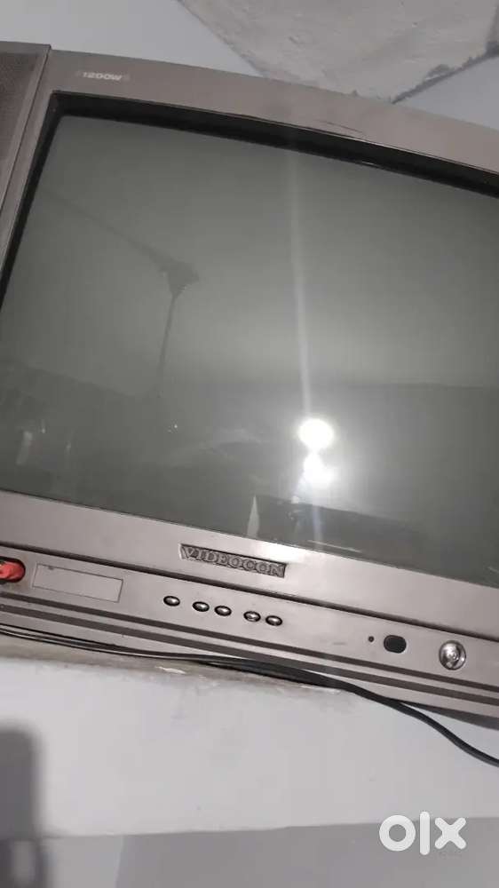 T.V. - 3500