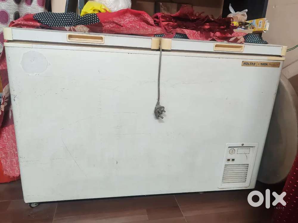 Deep freezer Voltas 450 litr