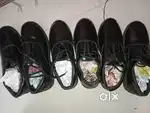 School shoes (black) for kid boys. ( New)