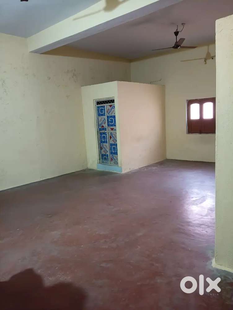 Rental Flats/Rooms for students or batchelor,