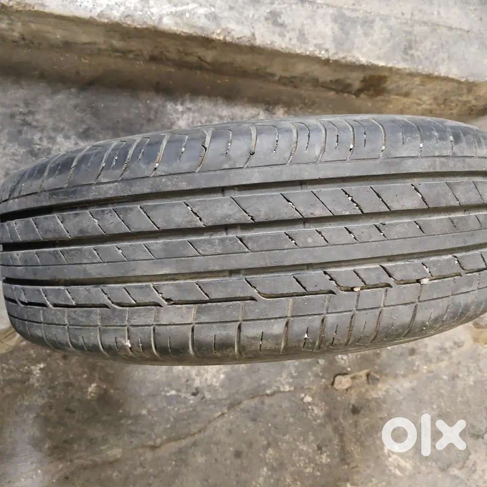 215/60r16 brezza tyre