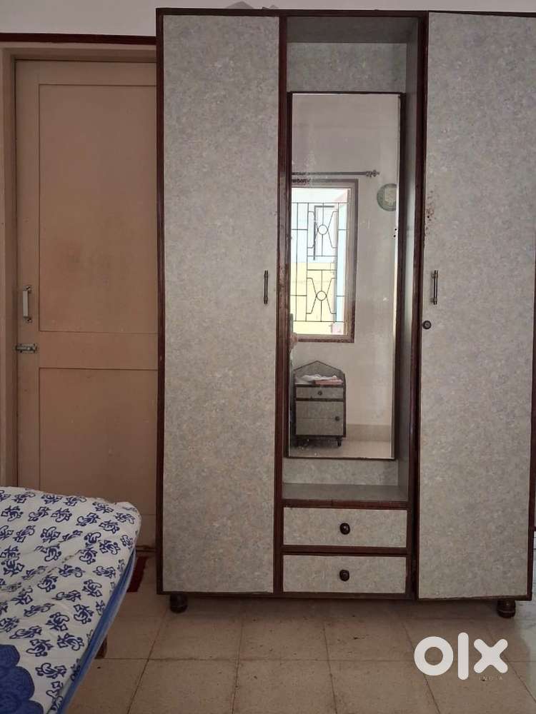 Wooden cupboard / wardrobe