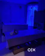 FEMALE SPA THERAPIST