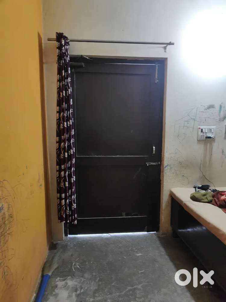 Market or office work