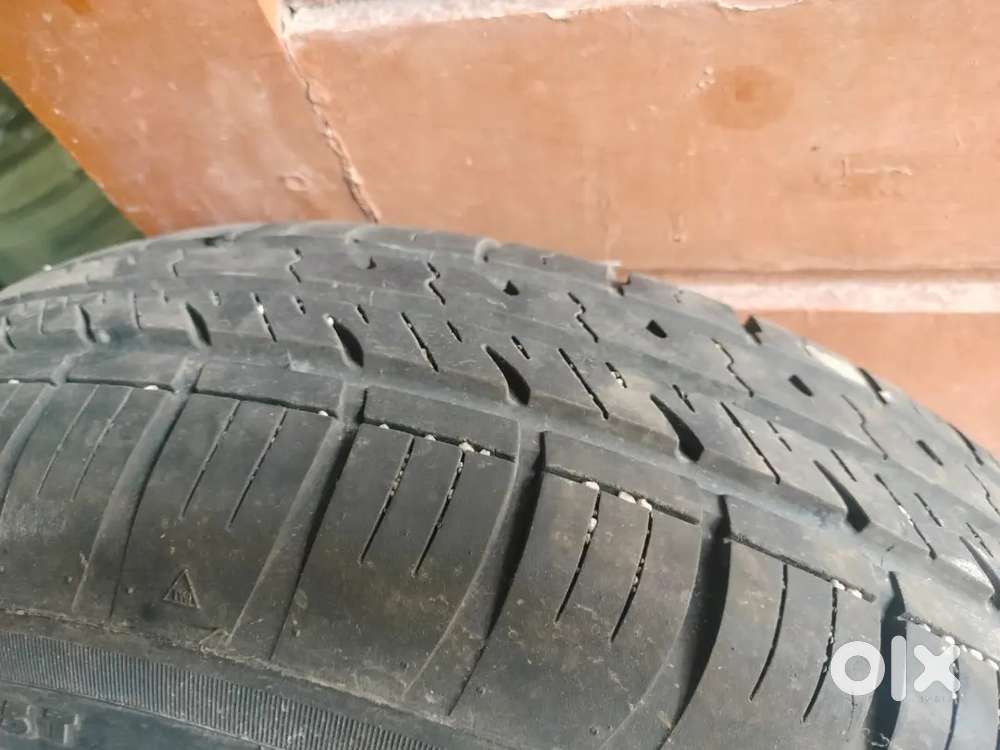 Swift Dzire VXI 165/80 R 14 85 T
