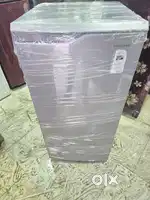 I'd68 Samsung 190 l single door fridge 5 star