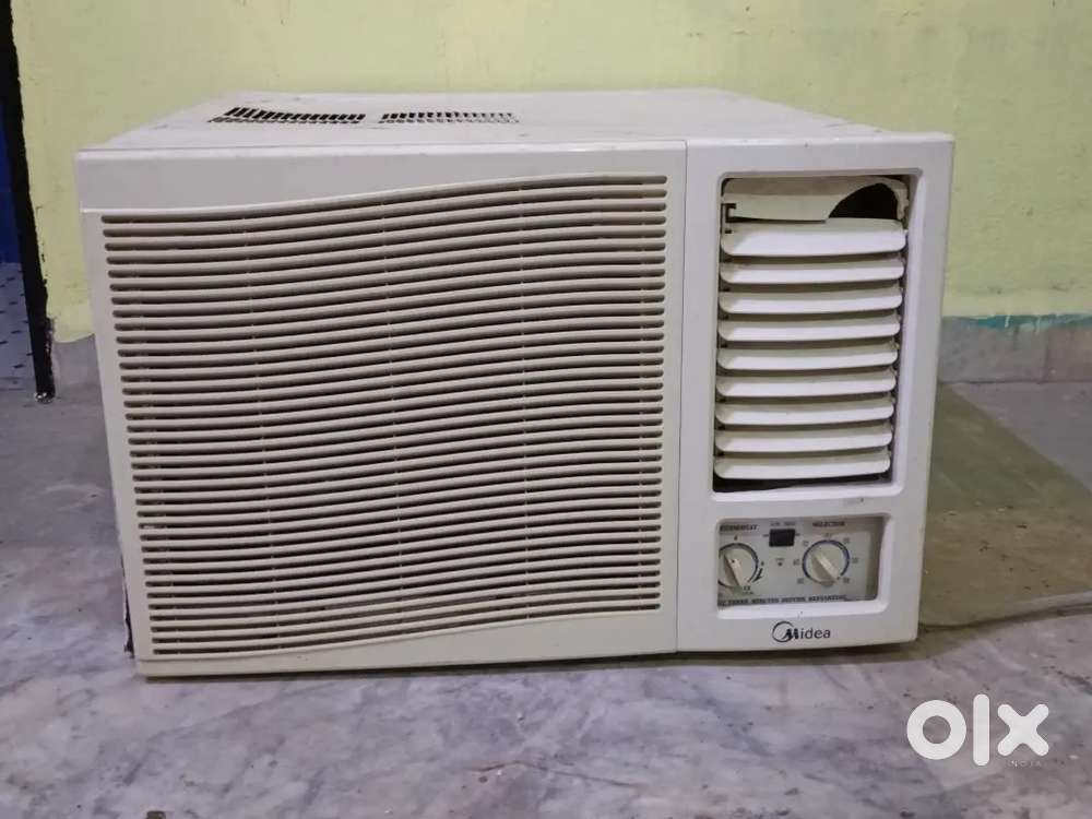 Media window AC 1.5 ton