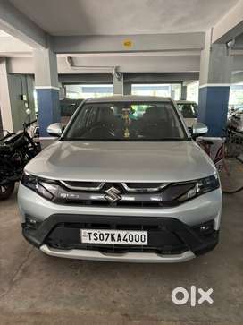 Maruti Suzuki Brezza 2023 novemberPetrol 10000 Km Driven