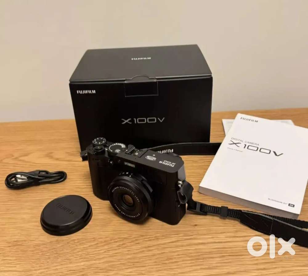 Fujifilm X100V 26.1MP Compact Camera - Black, Boxed, Very Low Use