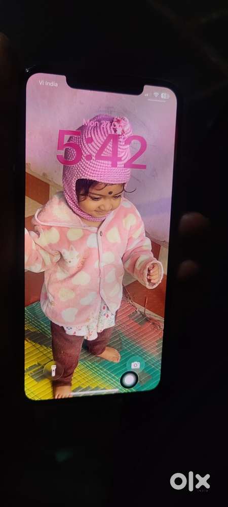 Iphone 11 pro max 64 only 18000