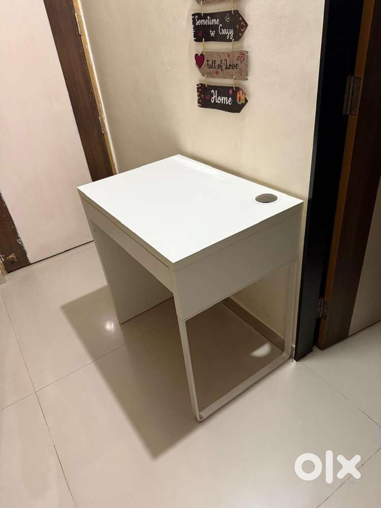 Office table