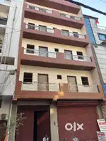 BUILDING FOR LEASE