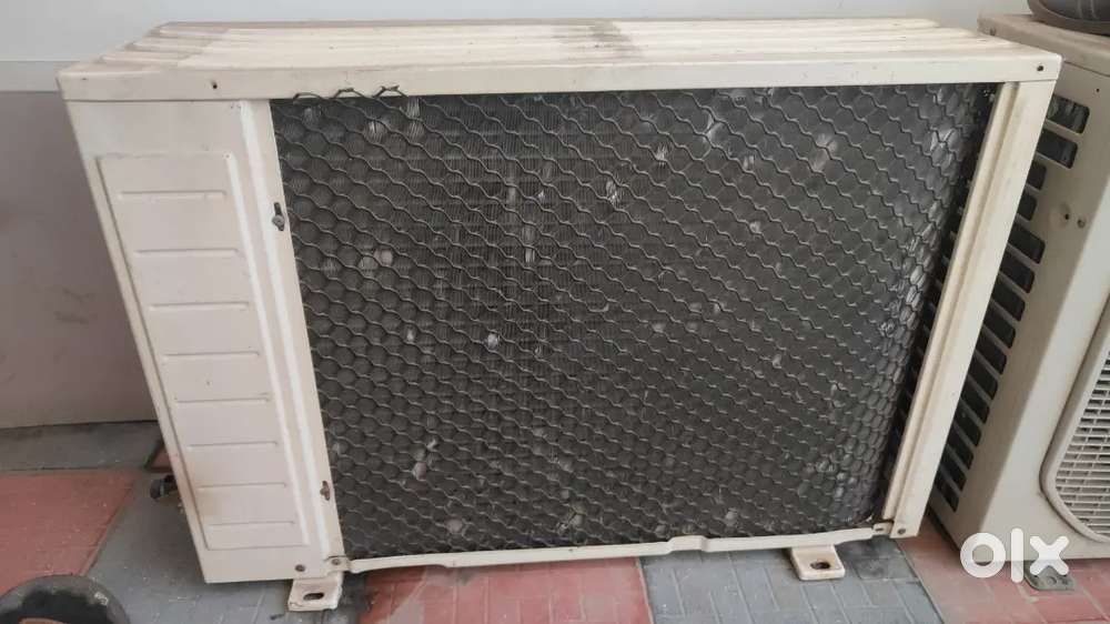 CARRIER AC 1.5 TON SALE