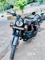 ROYAL Enfield,  Stealth black 350. Mint Conditions