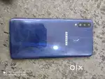 Samsung a20 (3gb+32 gb)in very good