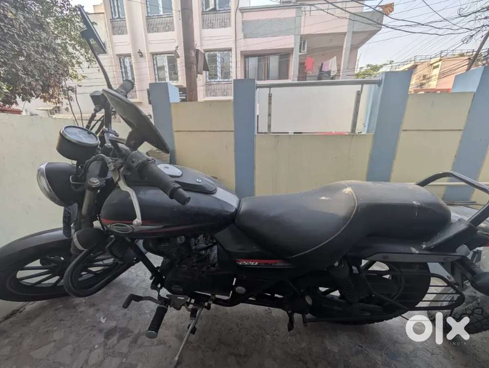 Selling my Bajaj Avenger in A-1 condition