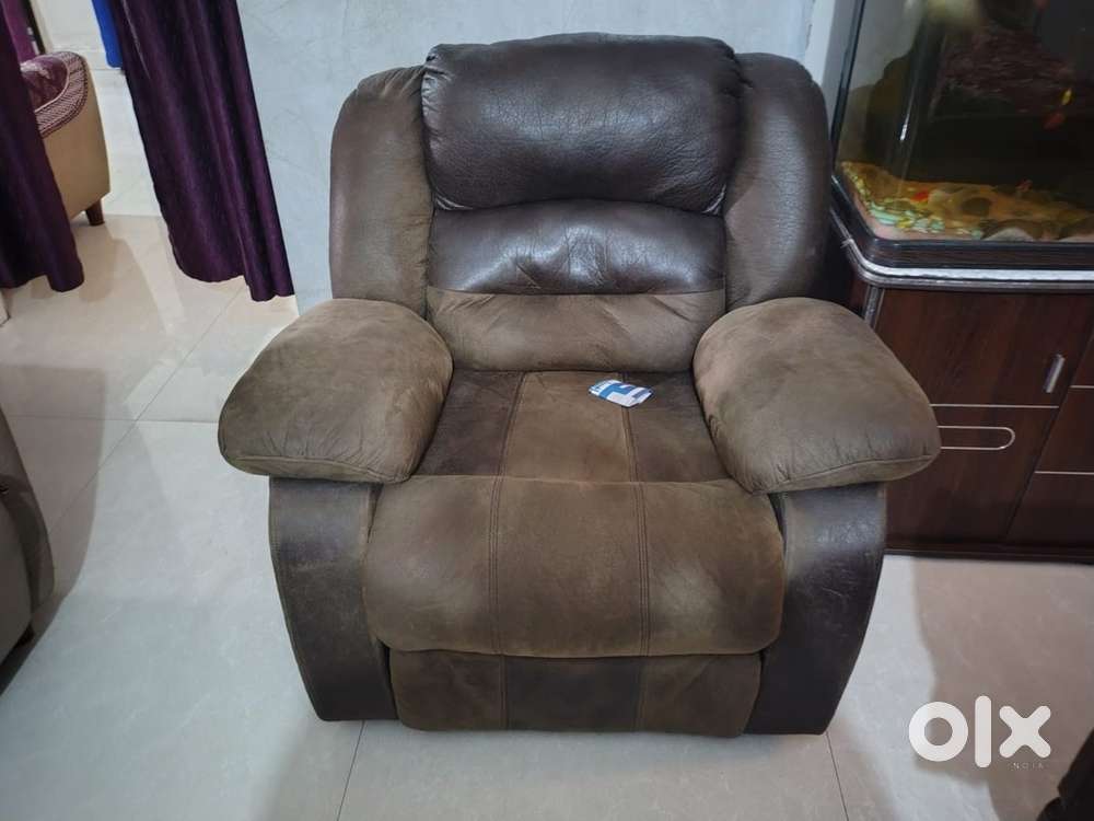 Nilkamal recliner for sale