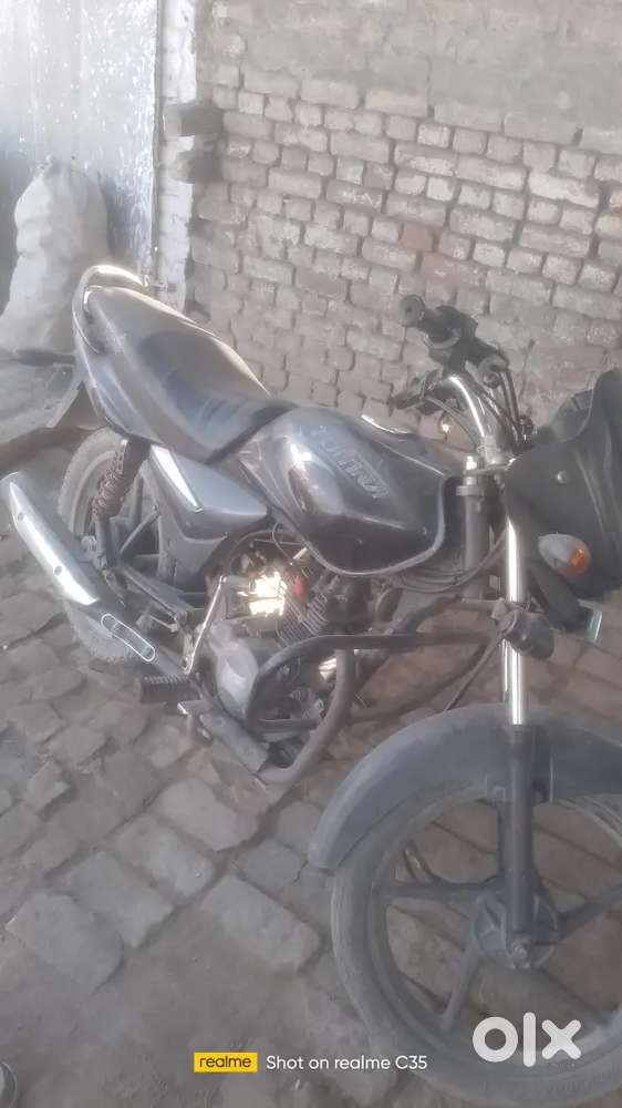 Bajaj platina