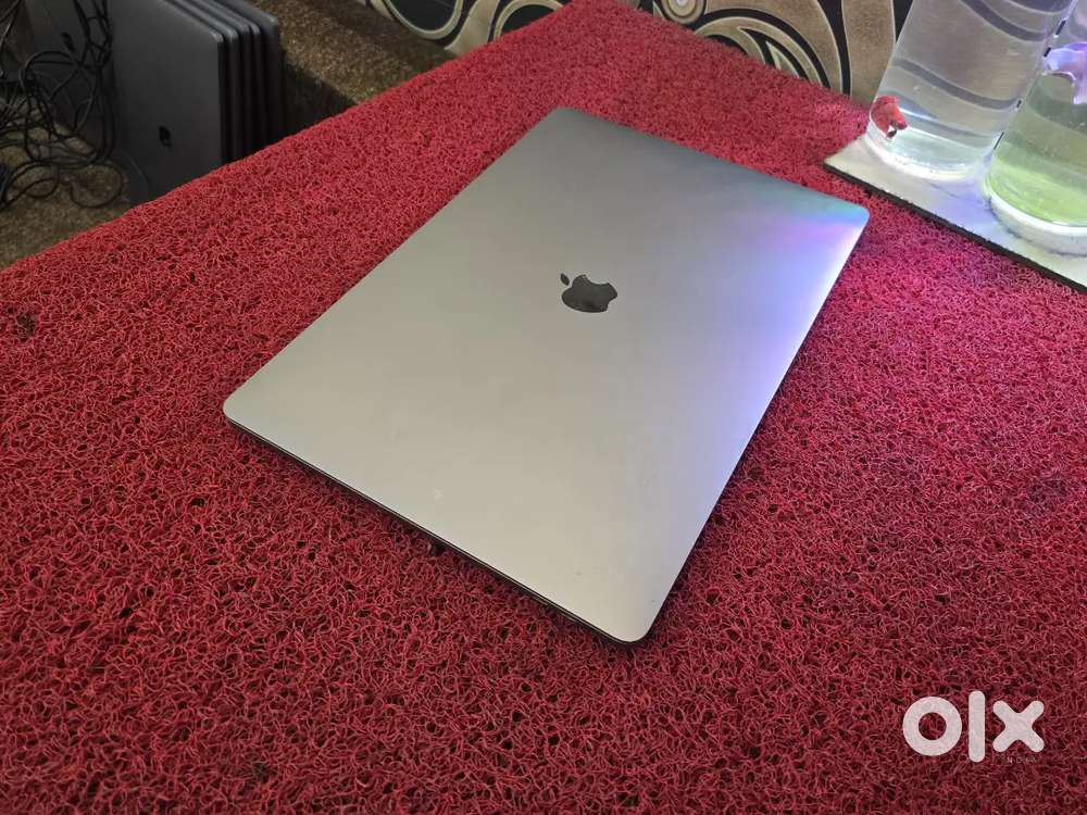 Apple Macbook Pro 2021 i7 16gb 512gb 5.5gb Graphics 16inch Retina