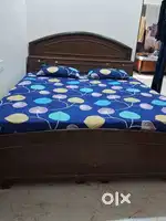 Double bed with box