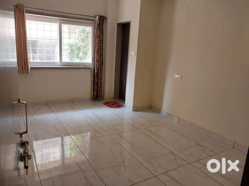 Very good 2 bhk flat, very suitable for BK family