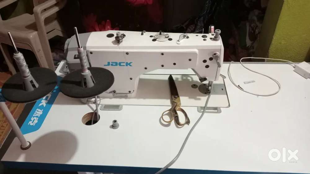 Jack sewing machine