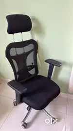 Featherlite Optima Medium Back Mesh Chair with head rest