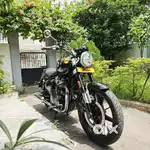 ROYAL ENFIELD SUPER METEOR 650 (tag interceptor gt 650 classic harley