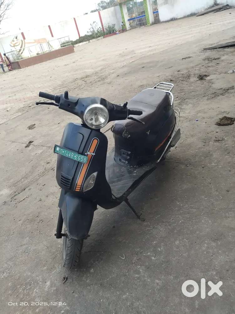 Selling Benling aura ev scooter