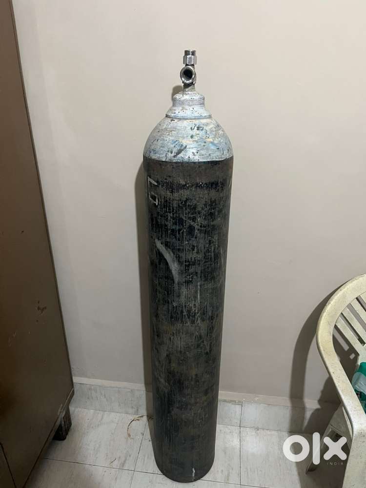Oxygen cylinder 46 litres very good condition